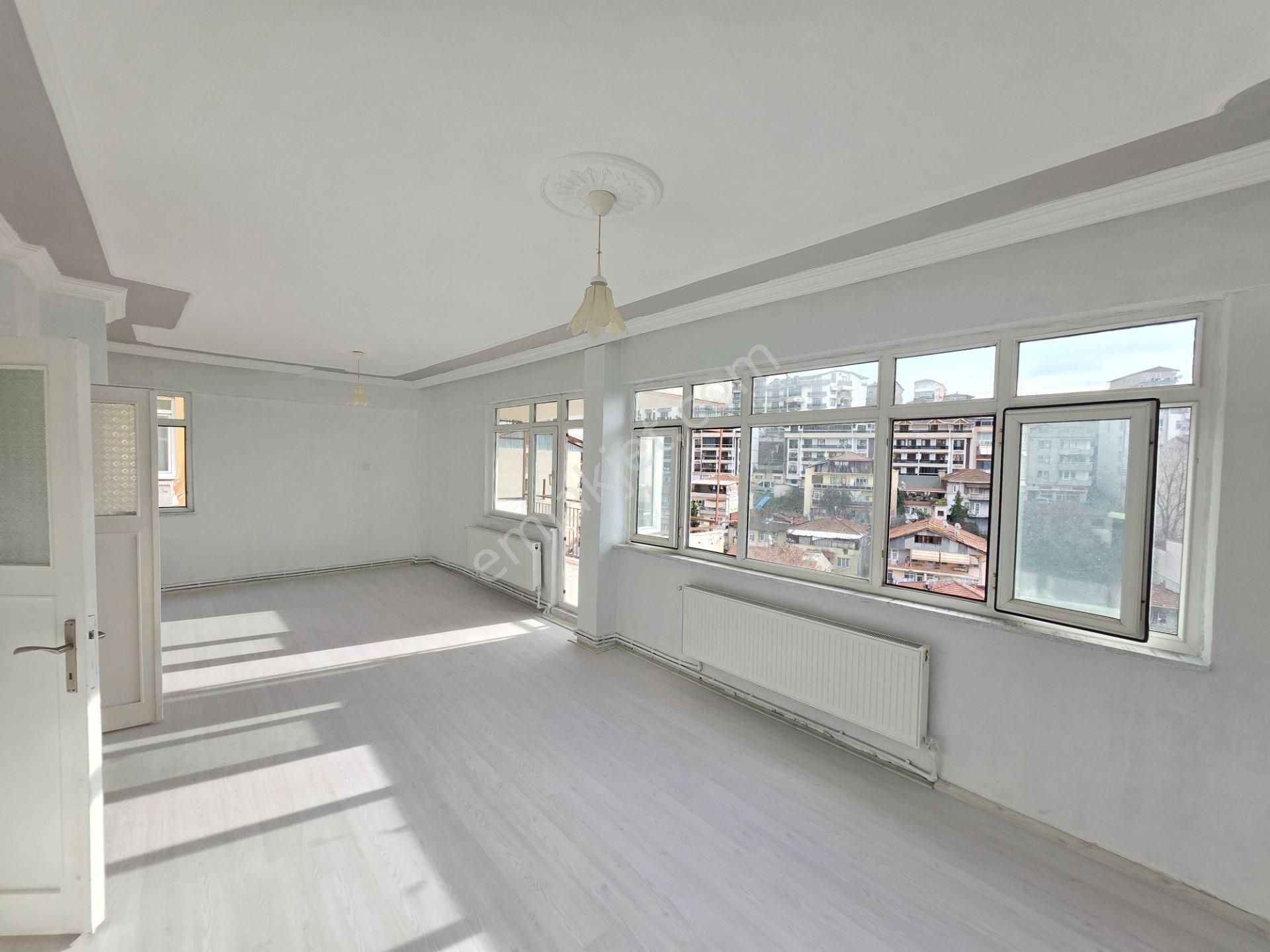 Altın Emlak' Tan Orduevi Arkası 3+1 Deniz Manzaralı Kiralık Daire - Görsel 4