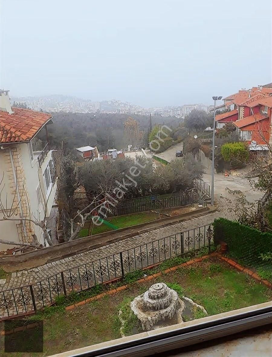Bursa Mudanya'da Deniz Ve Doğa Manzaralıkiralık Tribleks Villa..