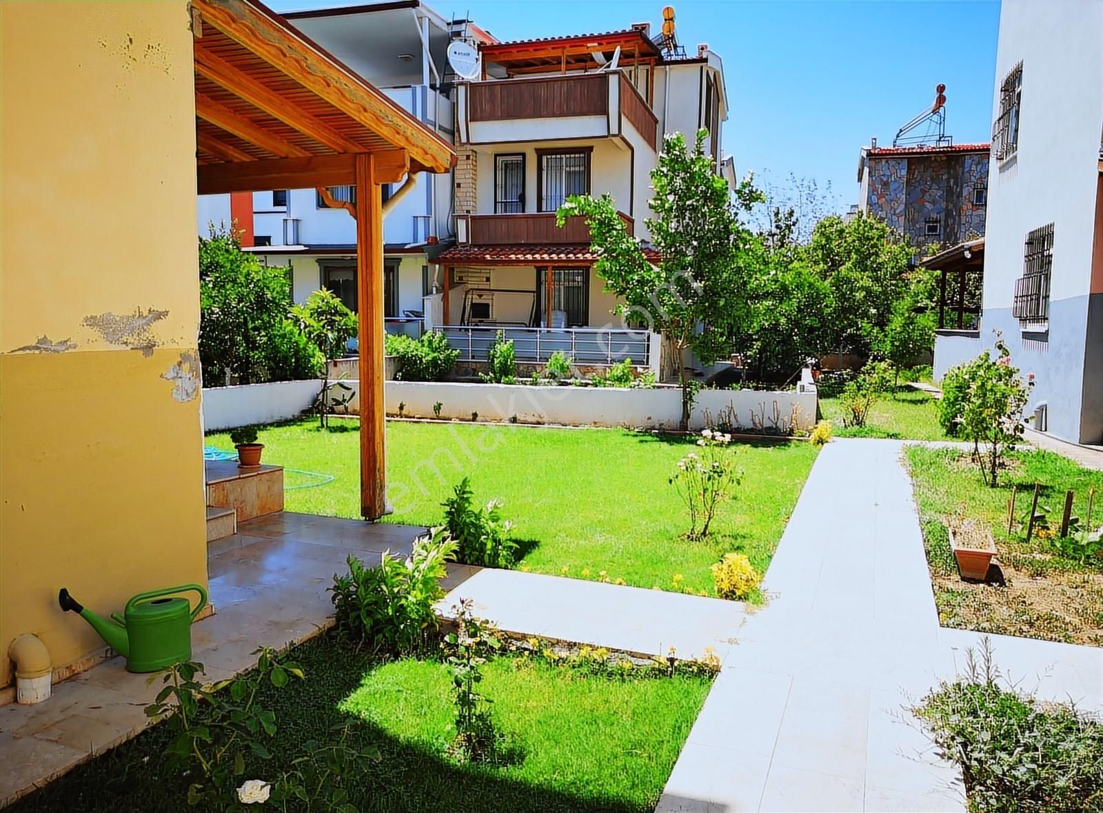 Akçay 220m² 4+1 Köşe Triplex 3 Banyowc Full Donanımlı Özel Yapım - Görsel 16