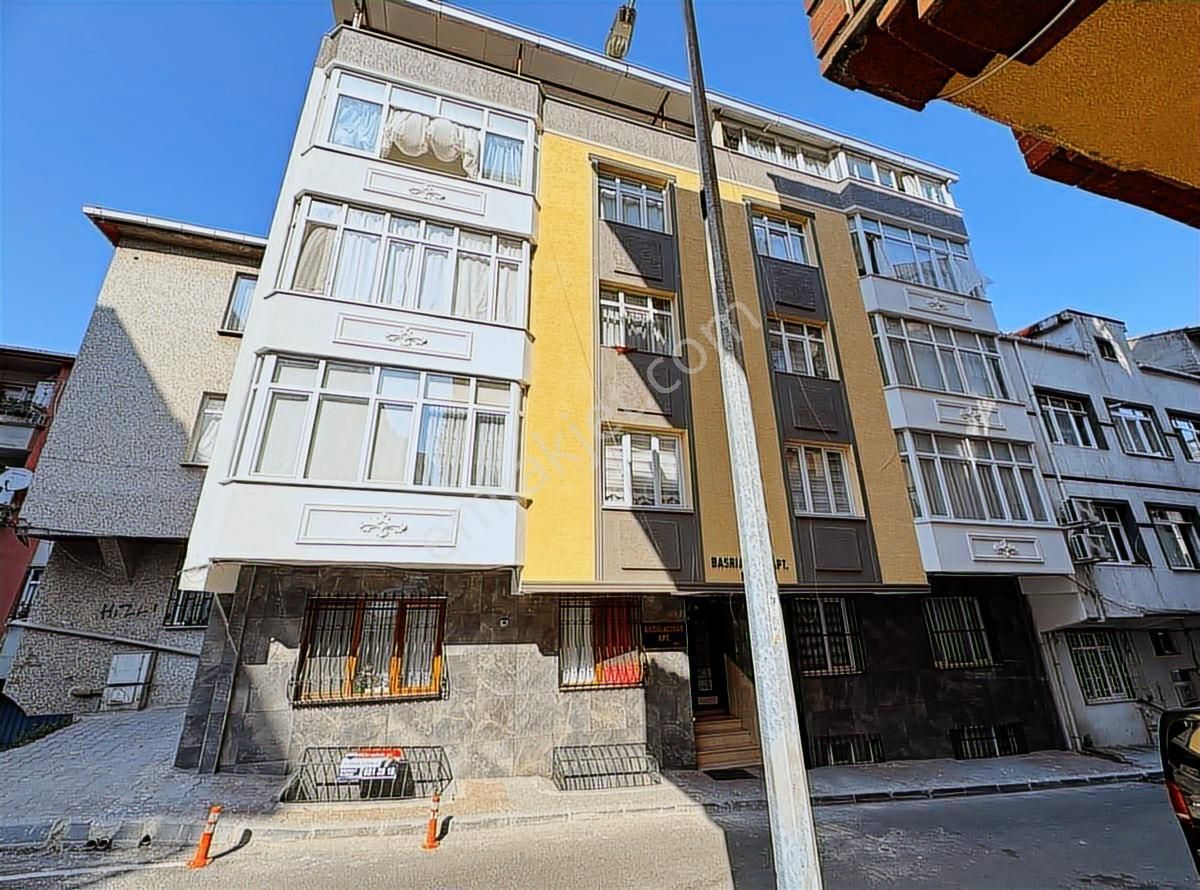 G.o.p Merkez 90m² 2+1 Bahçekatı Kapalı Mutfak Masrafsız Boyalı