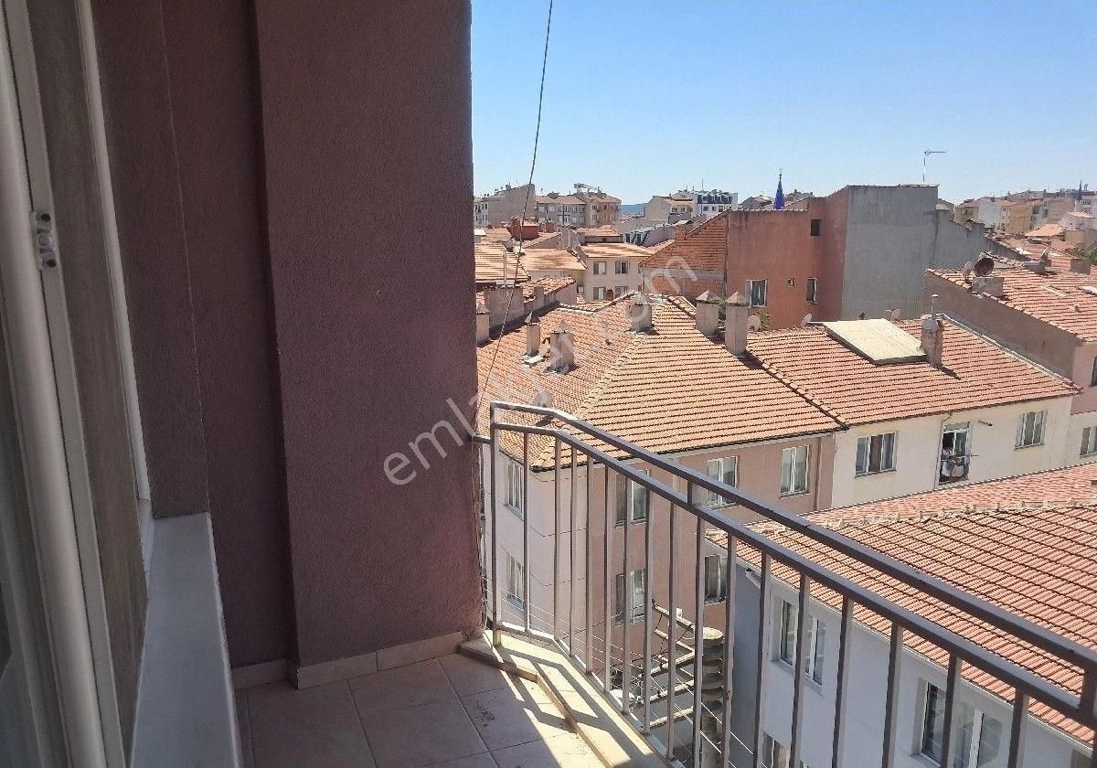 Duygu Emlak'tan Kırım Caddesi Üzerinde Asansörlü Bakımlı 3+1 Daire - Görsel 20