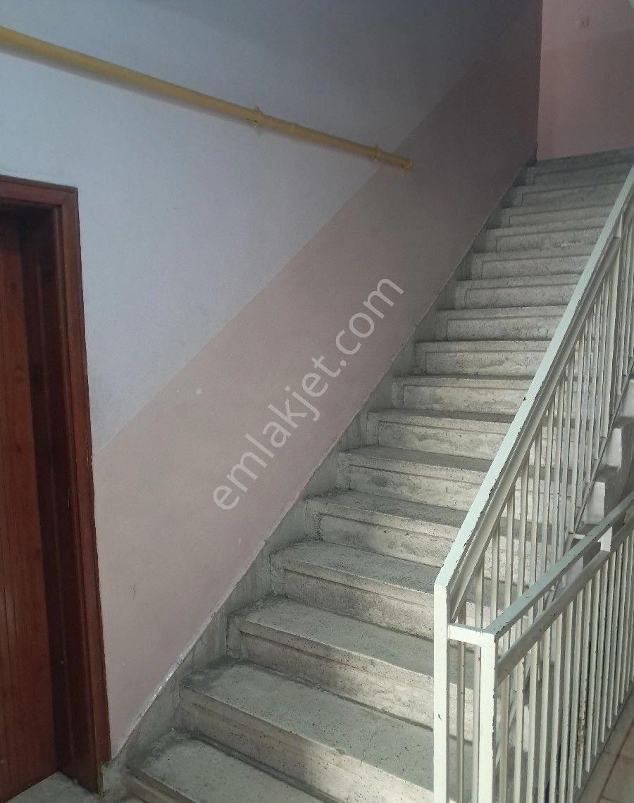 Duygu Emlak'tan Kırım Caddesi Üzerinde Asansörlü Bakımlı 3+1 Daire - Görsel 9