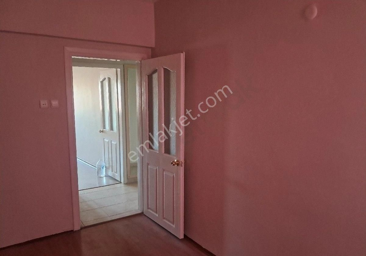 Duygu Emlak'tan Kırım Caddesi Üzerinde Asansörlü Bakımlı 3+1 Daire - Görsel 15