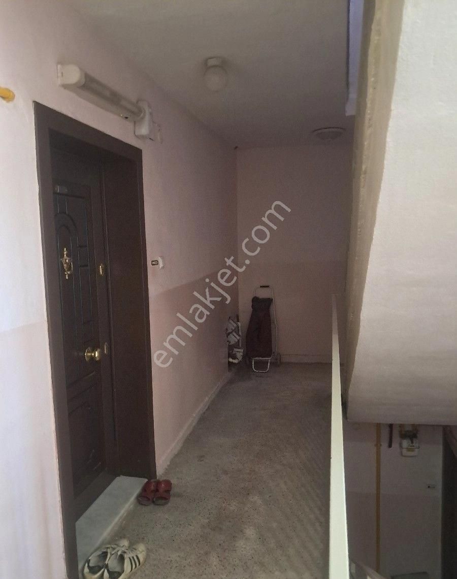 Duygu Emlak'tan Kırım Caddesi Üzerinde Asansörlü Bakımlı 3+1 Daire - Görsel 2