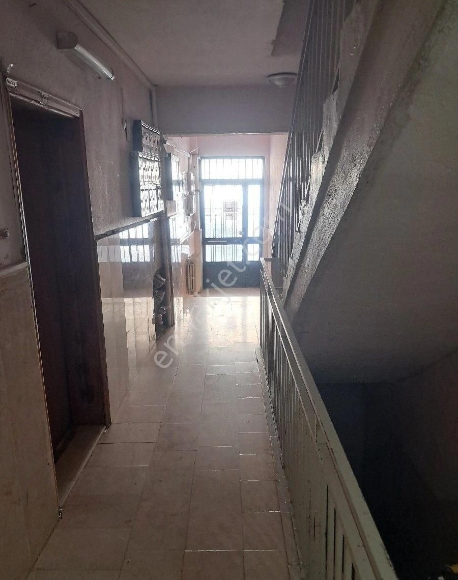 Duygu Emlak'tan Kırım Caddesi Üzerinde Asansörlü Bakımlı 3+1 Daire - Görsel 10