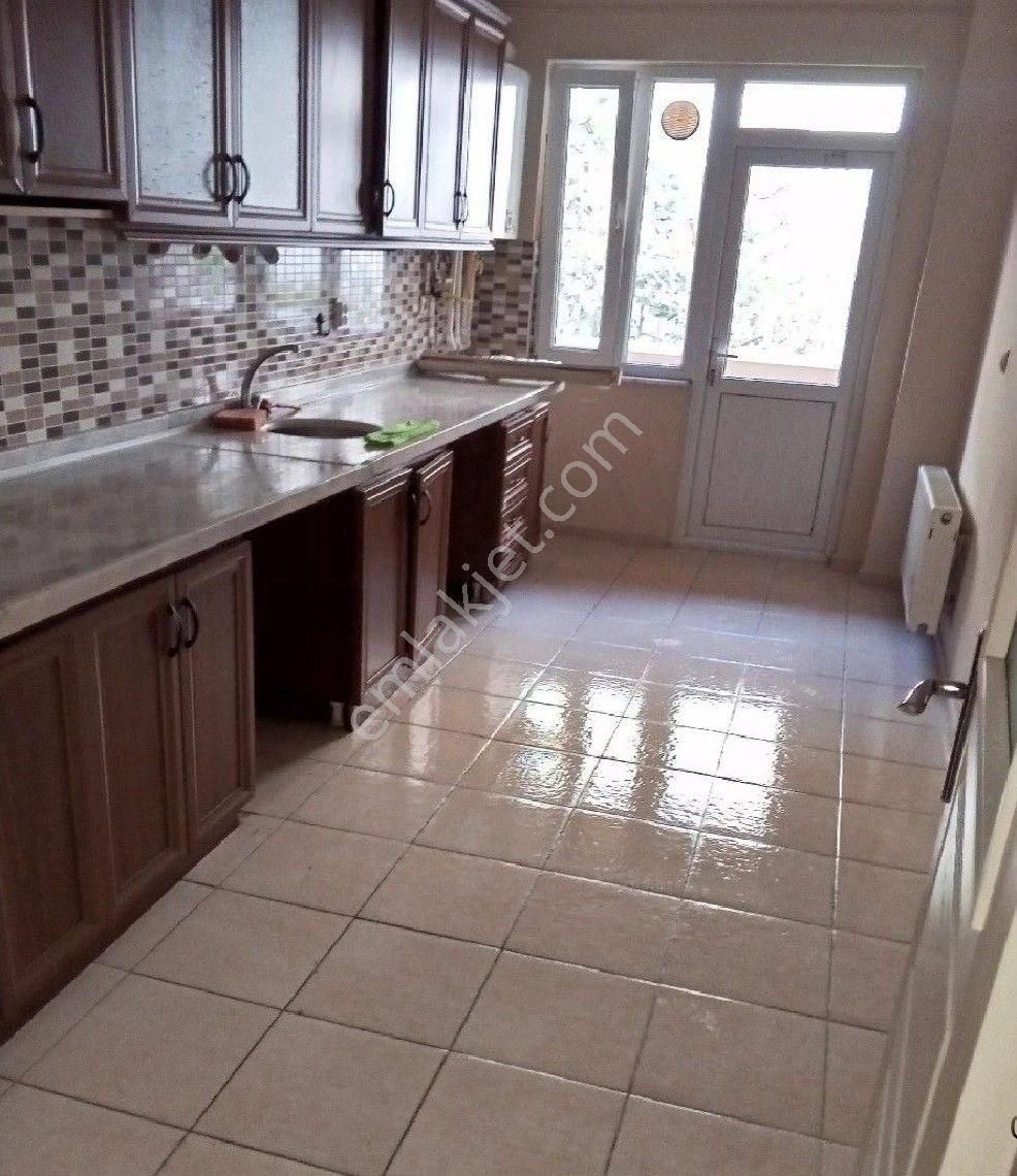 Ömerağa Mahallesinde Kiralık Bakımlı 2+1 Daire - Görsel 17