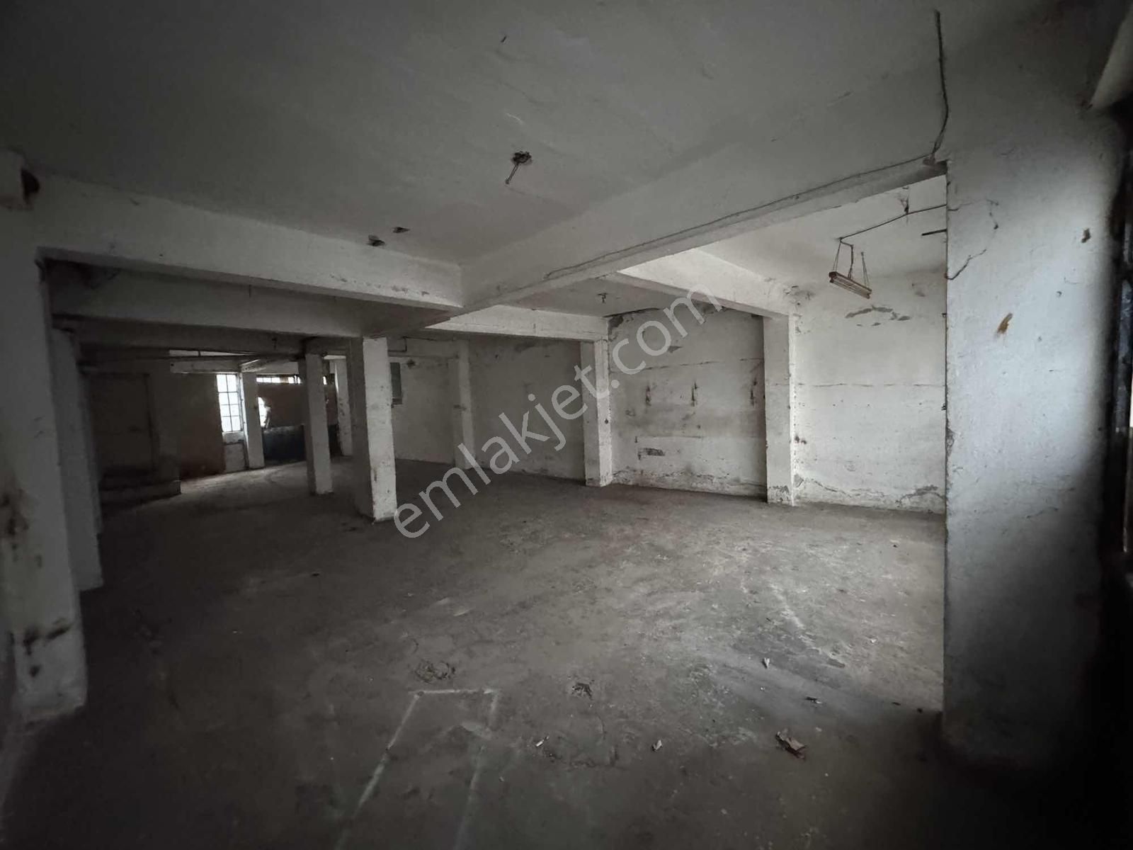 Güngören Sanayi Mh. Kiralık Depo-işyeri-dükkan Çift Cephe Giriş - Görsel 12