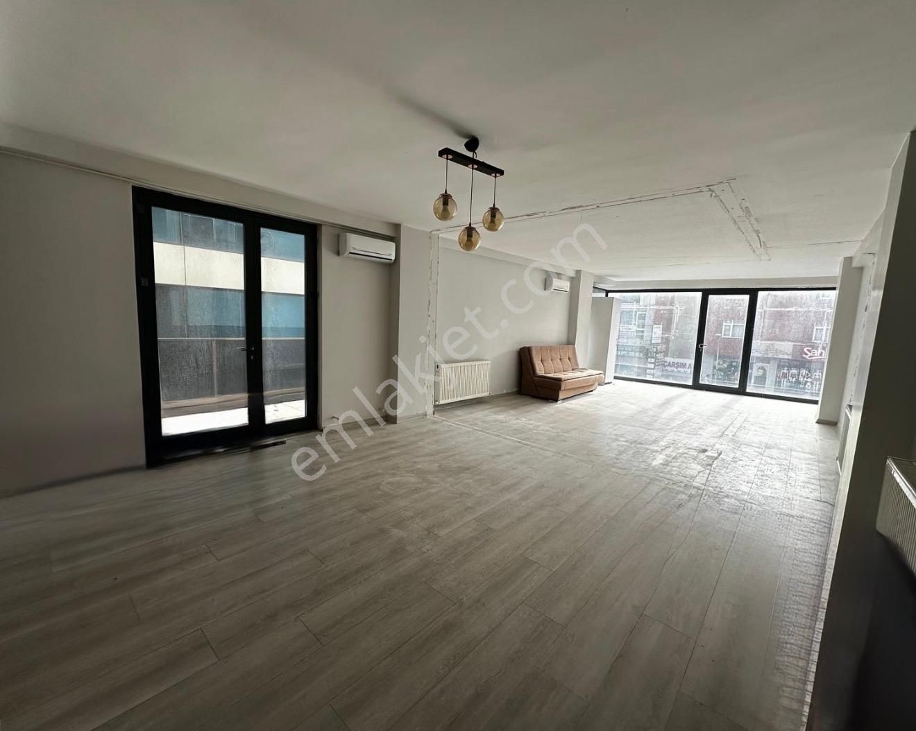 Ataşehir Örnek Mh Cahar Dudayev Cad Üzeri Yeni Binada Ofis - Görsel 11