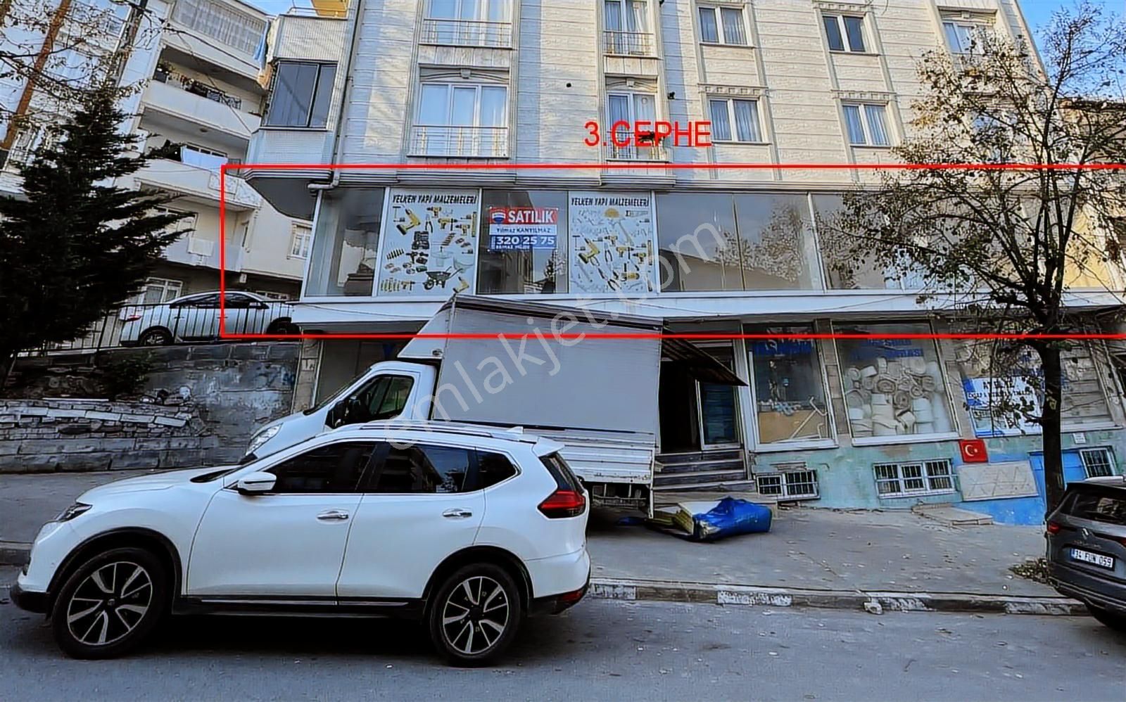 Köşe Konumda,çift Cepheli,geniş Vitrinli Satılık Fırsat Dükkan! - Görsel 2