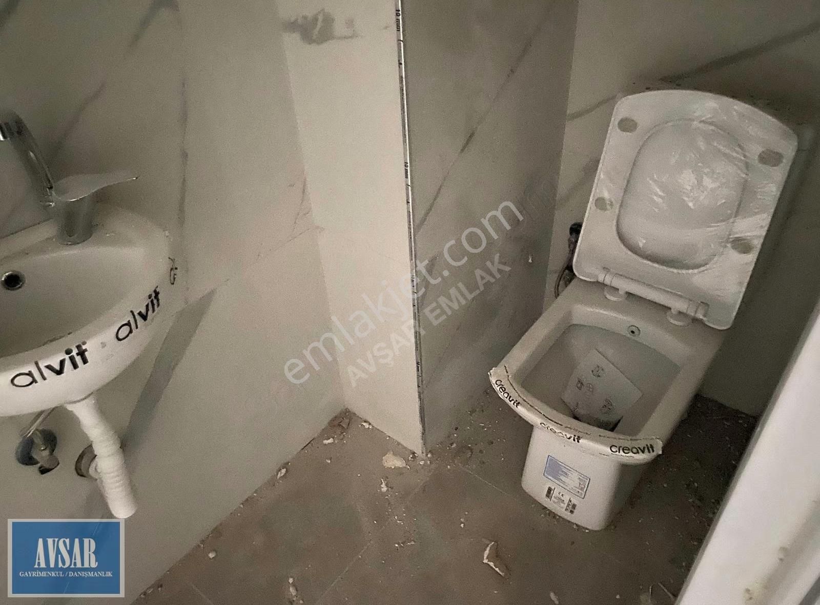 Mitatpaşa Cad Üzerinde Yeni Bina Altında 60m2 Kiralık İş Yeri - Görsel 5