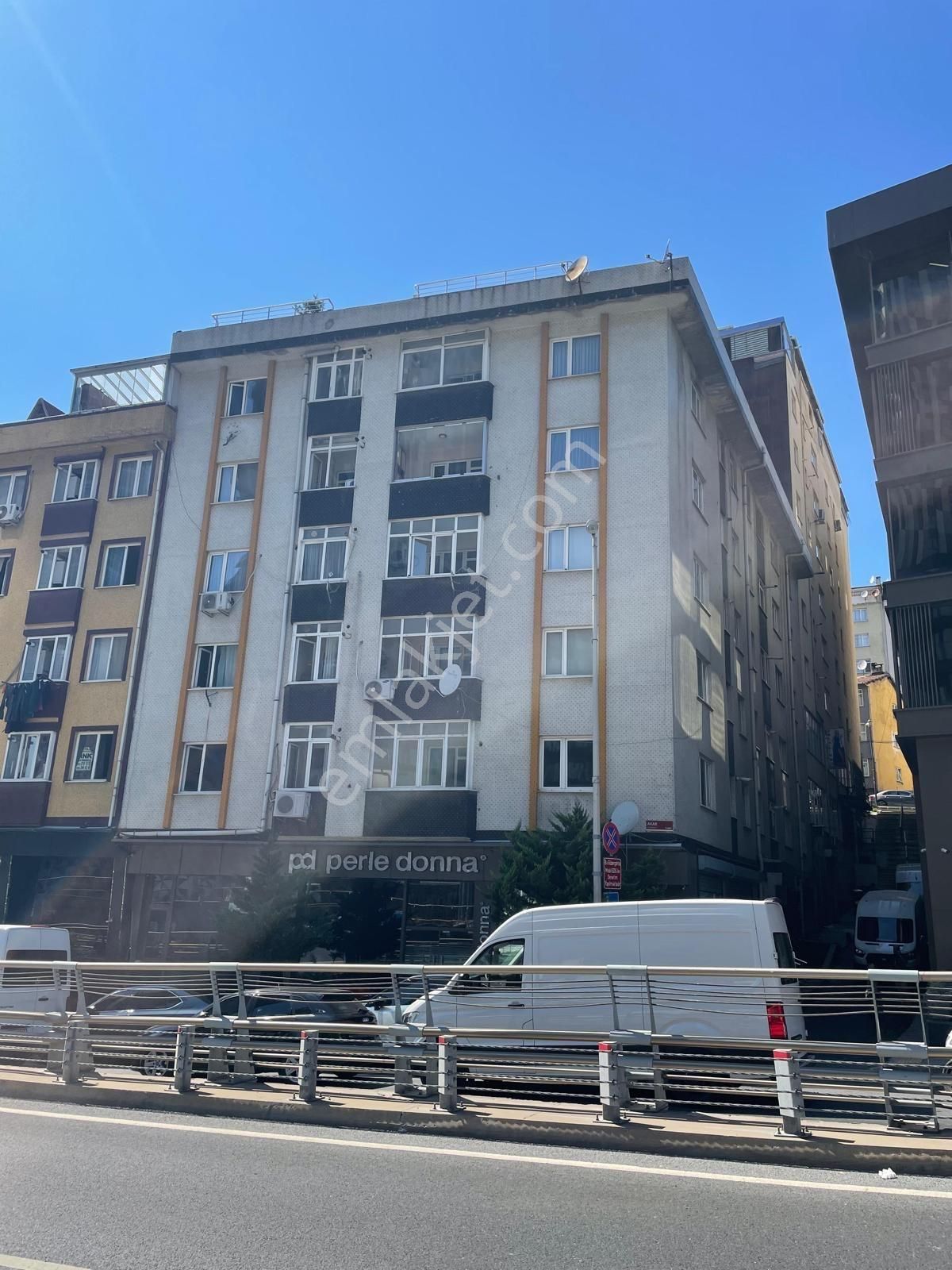 Şişli Plazalar Bölgesinde Değerli Konumda 3+1 Satılık Daire - Görsel 21