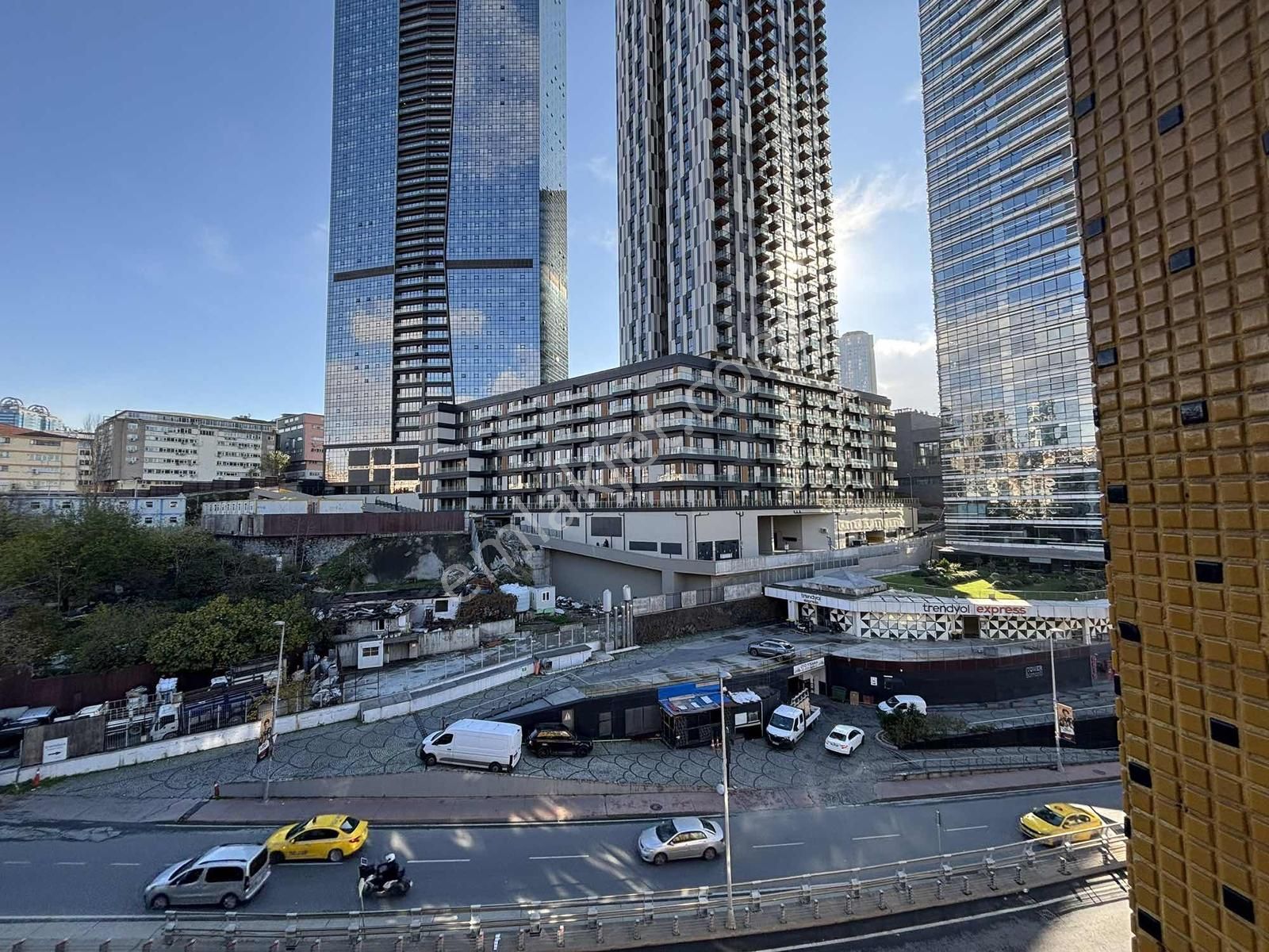 Şişli Plazalar Bölgesinde Değerli Konumda 3+1 Satılık Daire - Görsel 6