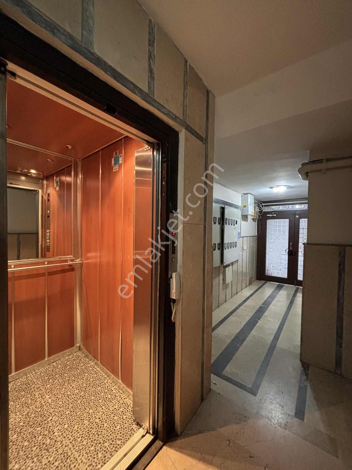 Şişli Plazalar Bölgesinde Değerli Konumda 3+1 Satılık Daire - Görsel 22