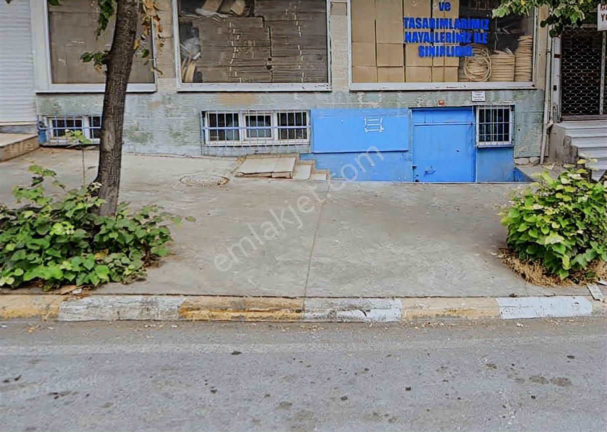 Merkezi Konumda , Sokak Cepheli Satılık 180 M2 Depo/atölye - Görsel 6