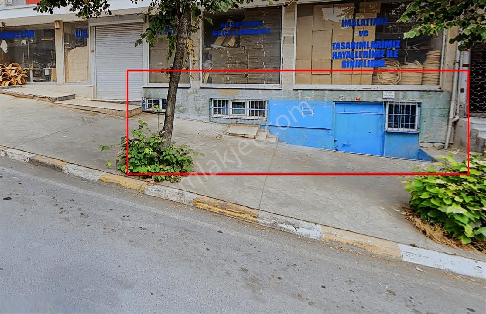 Merkezi Konumda , Sokak Cepheli Satılık 180 M2 Depo/atölye - Görsel 3
