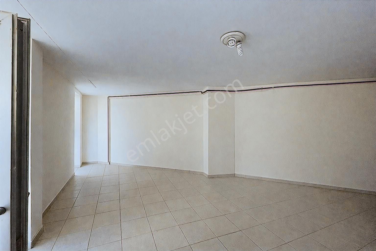 Merkezi Konumda,caddeye Sıfır, 180 M² Satılık Dükkân - Görsel 10