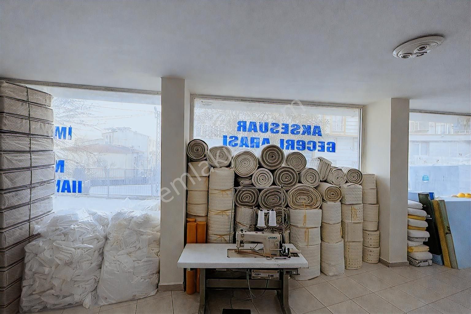 Merkezi Konumda,caddeye Sıfır, 180 M² Satılık Dükkân - Görsel 15