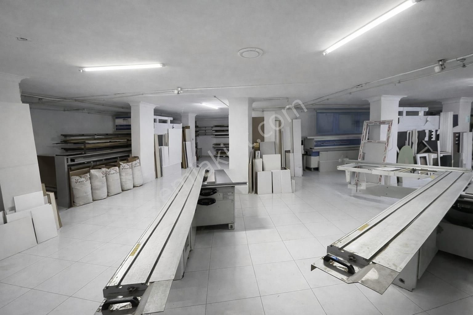 Merkezi Lokasyonda ,380 M2 ,ters Dubleks Satılık Dükkan - Görsel 17