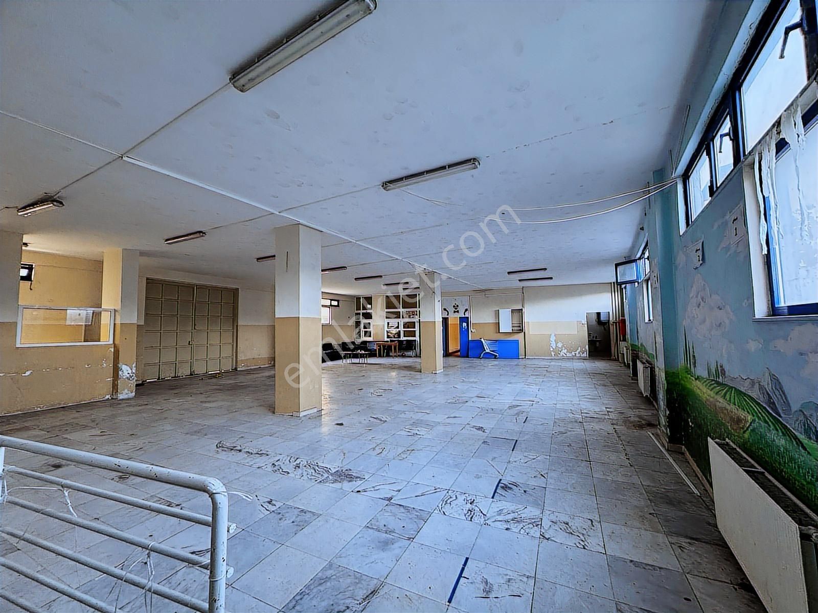 Kağıthane 8 Katlı Asansörlü Bina 2600m² Kapalı Alanlı 474m² Arsa - Görsel 8