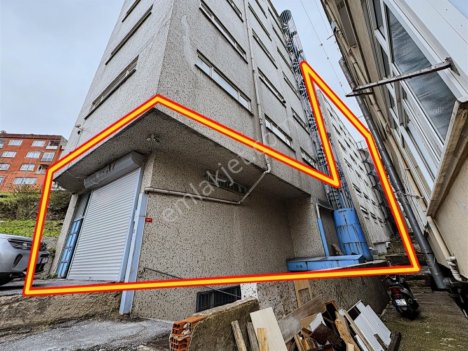 Kağıthane 8 Katlı Asansörlü Bina 2600m² Kapalı Alanlı 474m² Arsa - Görsel 6