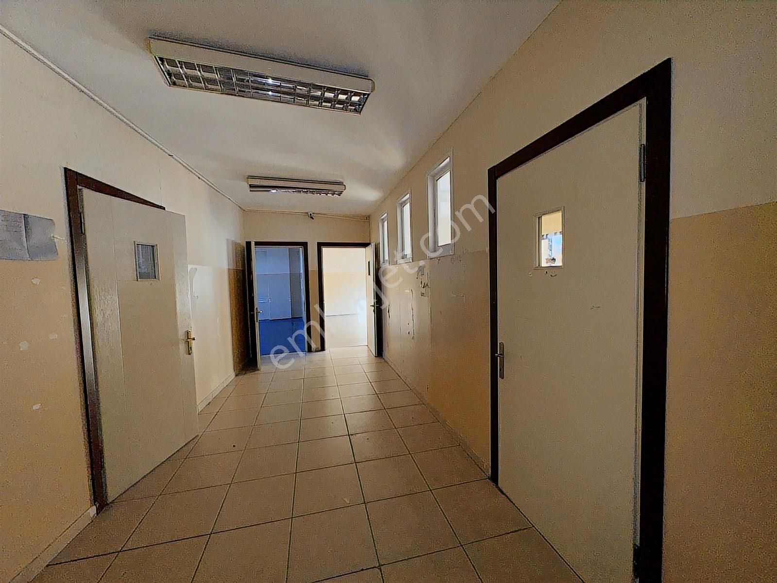 Kağıthane 8 Katlı Asansörlü Bina 2600m² Kapalı Alanlı 474m² Arsa - Görsel 20