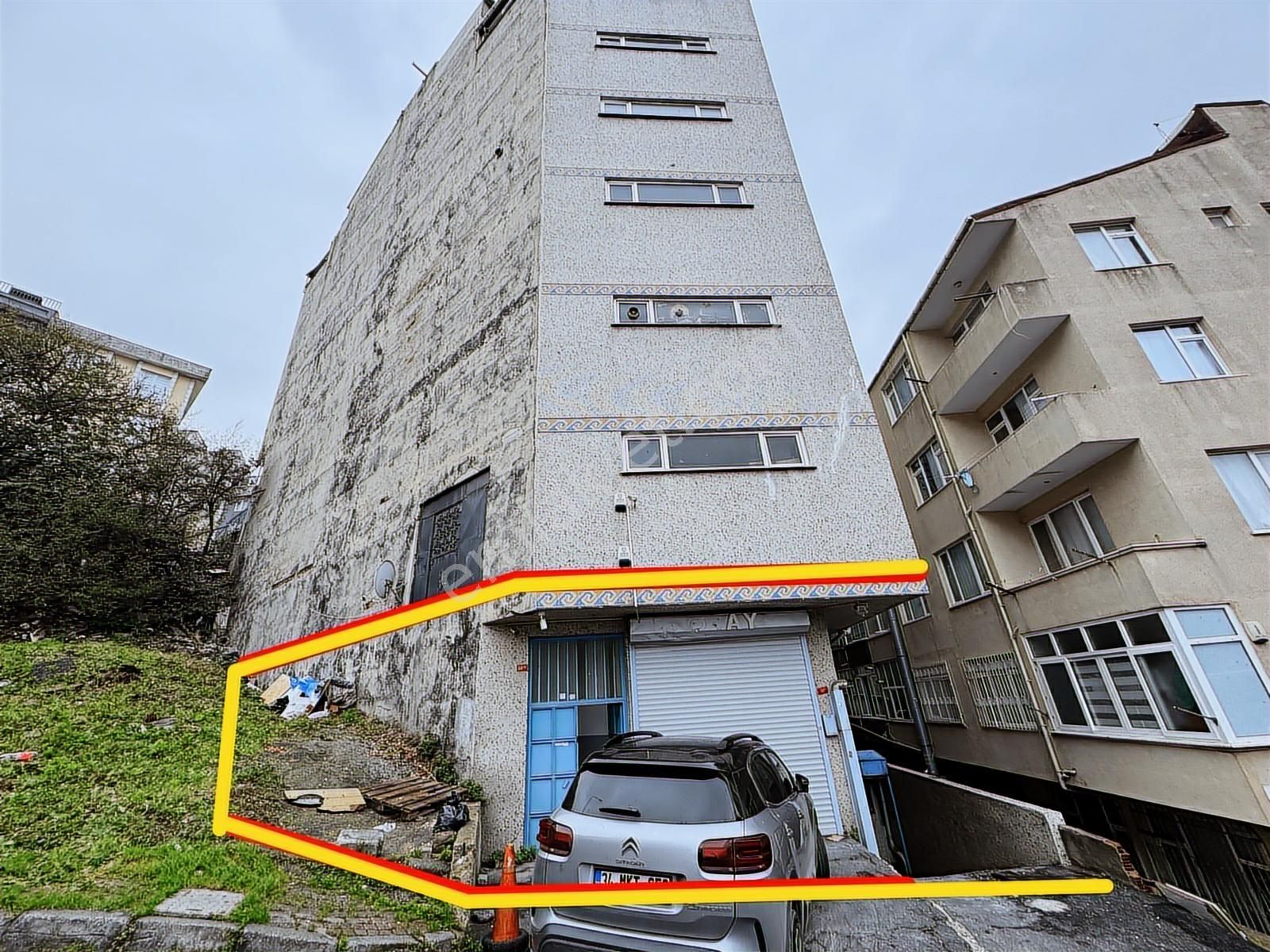 Kağıthane 8 Katlı Asansörlü Bina 2600m² Kapalı Alanlı 474m² Arsa - Görsel 16