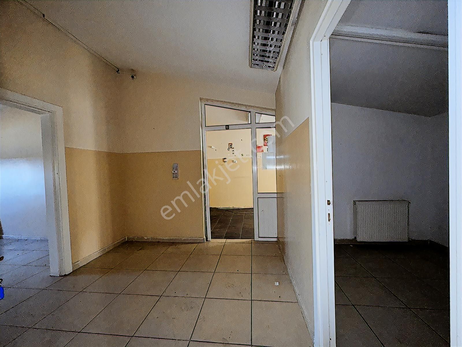 Kağıthane 8 Katlı Asansörlü Bina 2600m² Kapalı Alanlı 474m² Arsa - Görsel 5