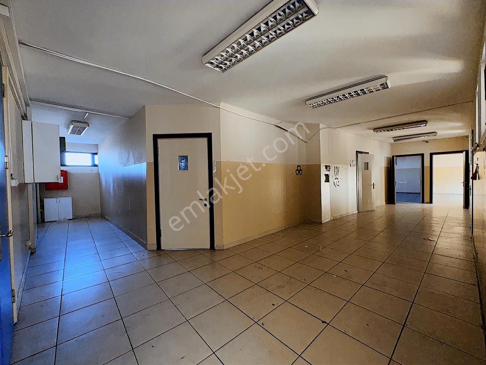 Kağıthane 8 Katlı Asansörlü Bina 2600m² Kapalı Alanlı 474m² Arsa - Görsel 19