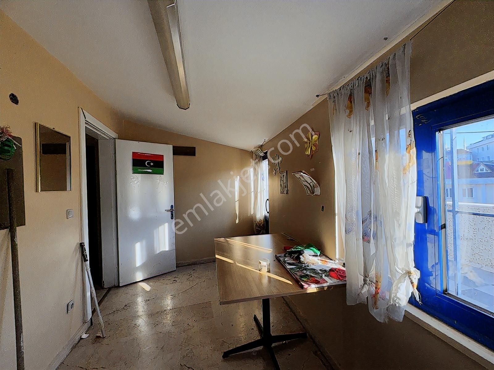 Kağıthane 8 Katlı Asansörlü Bina 2600m² Kapalı Alanlı 474m² Arsa - Görsel 11