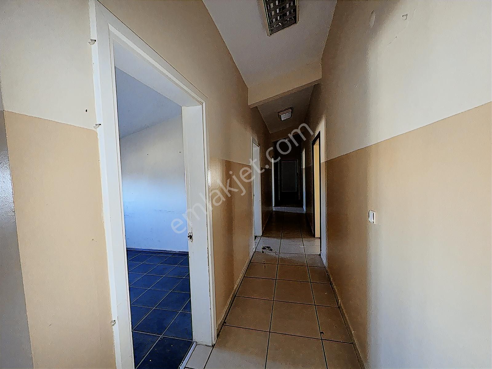 Kağıthane 8 Katlı Asansörlü Bina 2600m² Kapalı Alanlı 474m² Arsa - Görsel 13