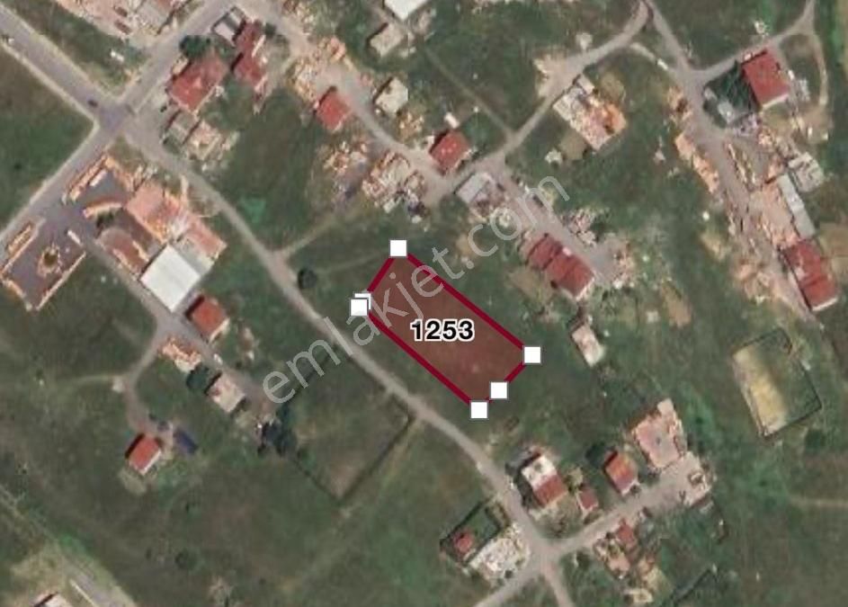 K.çekmece Gölü Yakını,balcıbük Cd.ne 72 M Cepheli Satılık Arsa - Görsel 15