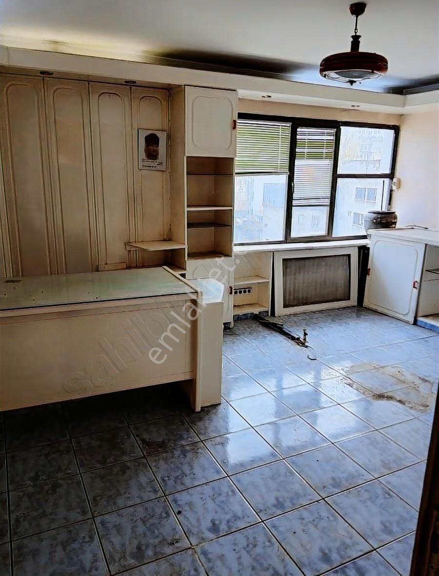 Konak Kemeraltında Dr Av Diş Hekimine İşyeri Necladan Satılıktır - Görsel 4