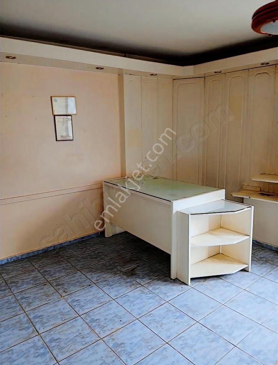 Konak Kemeraltında Dr Av Diş Hekimine İşyeri Necladan Satılıktır - Görsel 3