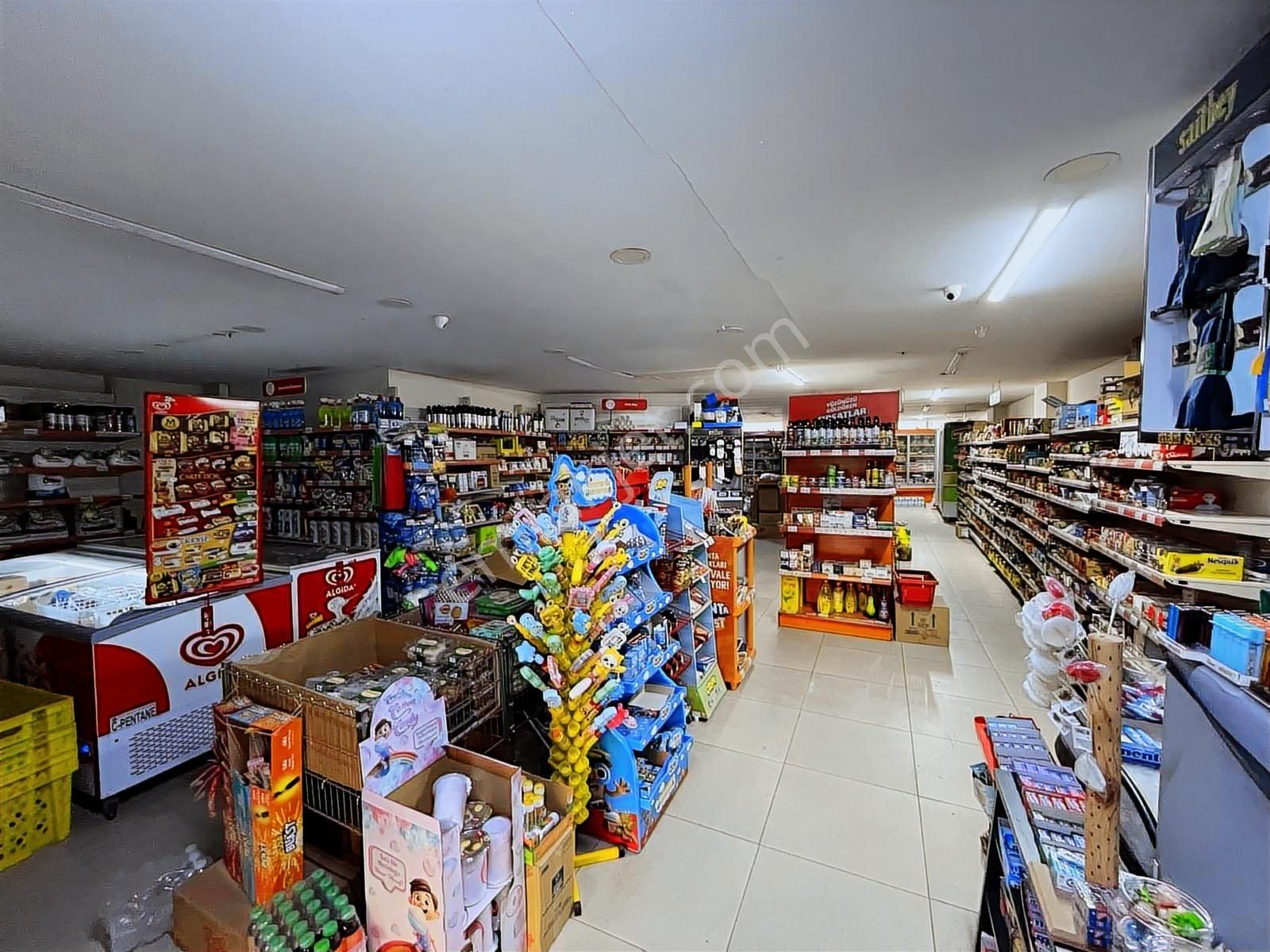 Geniş Metrajlı , Depolu 280 M2 Satılık Dükkan - Görsel 3