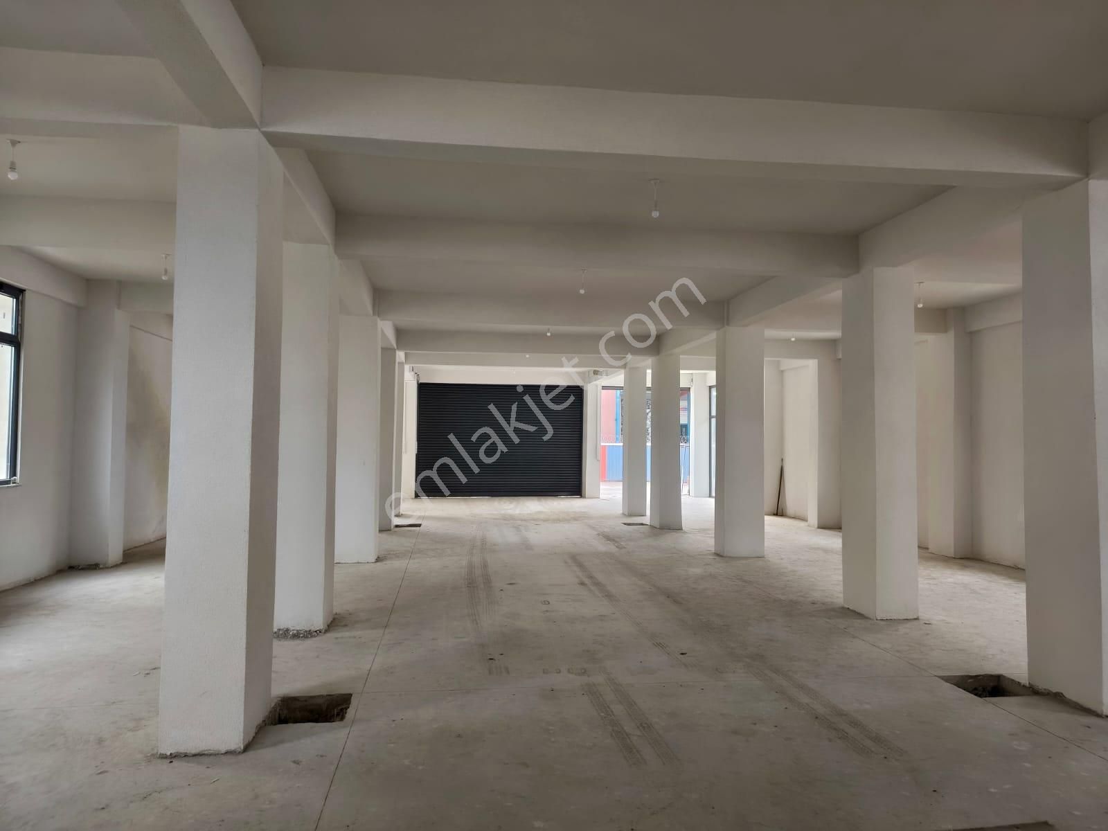 Geyve'de Geniş Müstakil Sıfır Kiralık İşyeri - Görsel 16