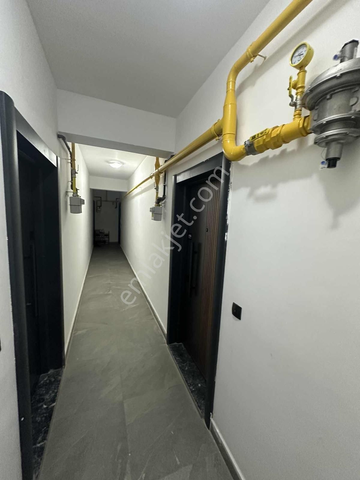 Truva'dan Atakum Kü.kolpınar'da Ulaşımı Kolay Eşyalı Satılık 1+1 - Görsel 6