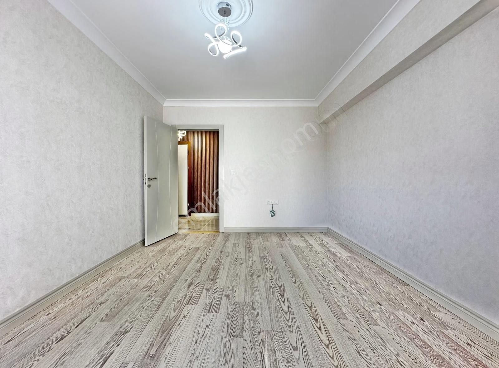 Ankara_keçiören'de_full_yapılı_ara_katta_sıfır_yapı_3+1_daire_!! - Görsel 8