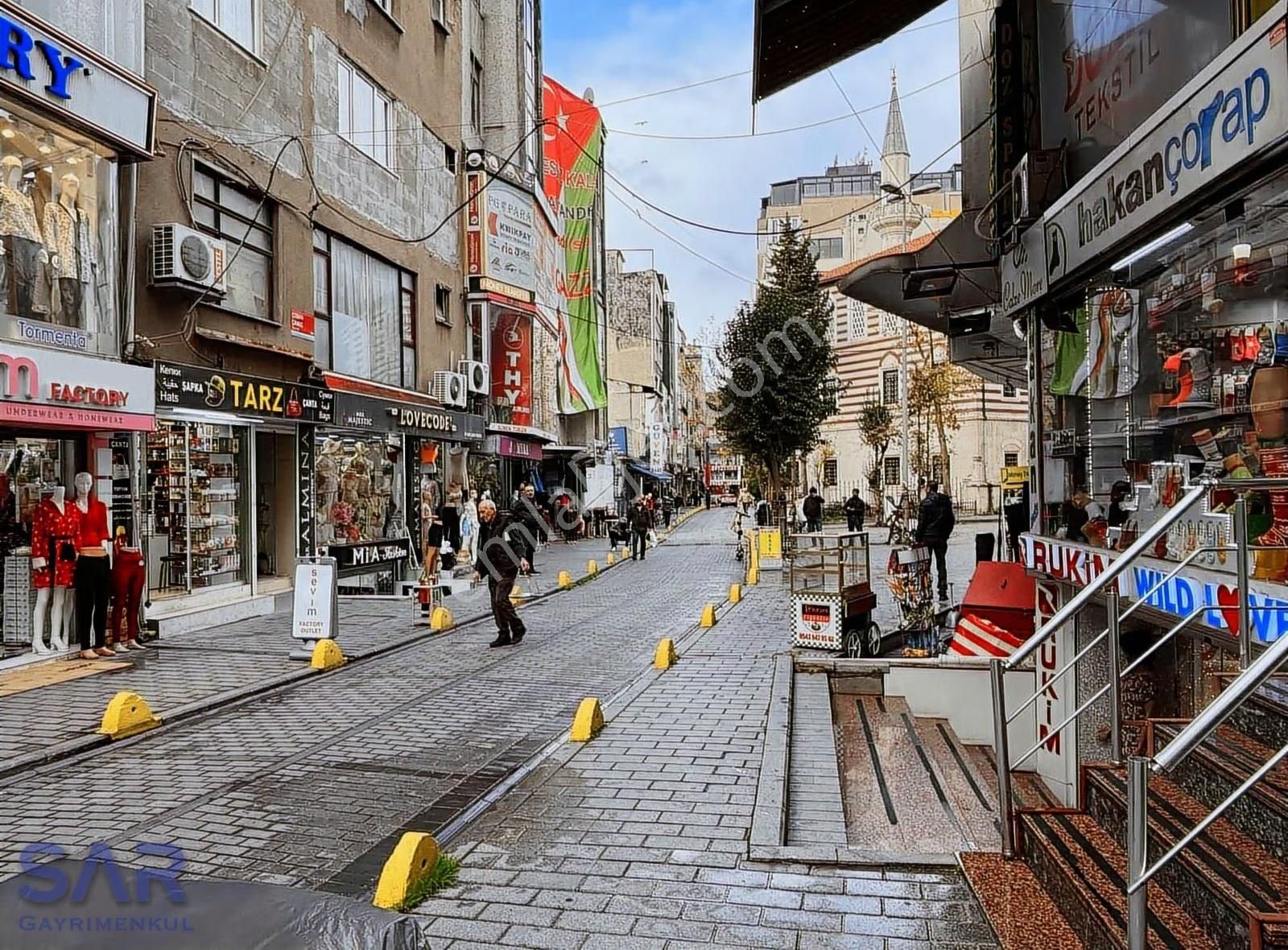 Laleli'de 130 M² Satılık Dükkan ! - Görsel 8