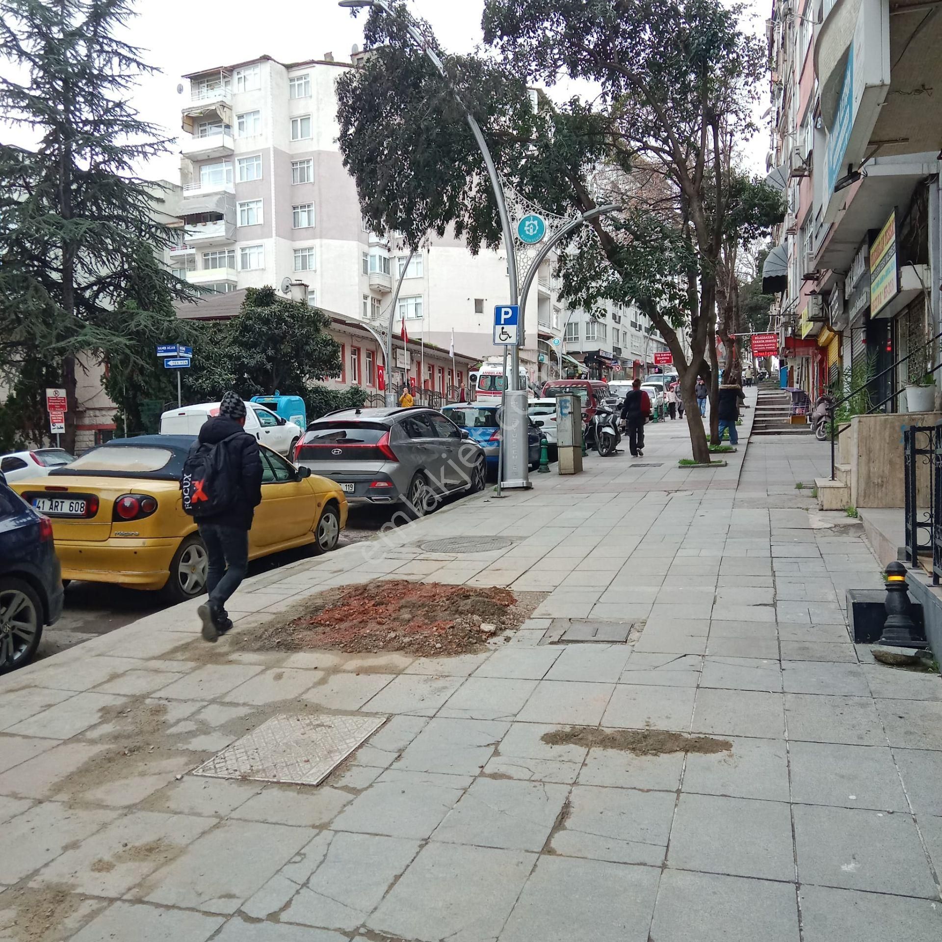 İzmit Merkez | İnönü Caddesi Üzeri Satılık 2 Katlı Dükkan - Görsel 4