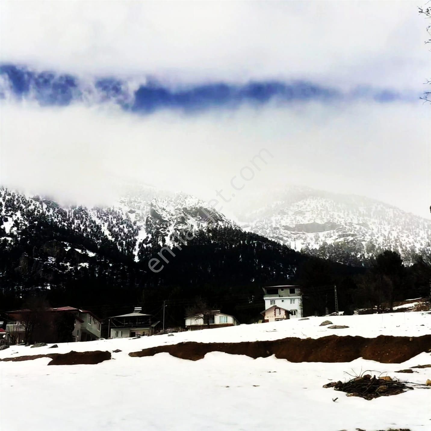 Kar Emlaktan Yenikonacık Efes Sitesi Yanı 500 M2 Satılık Arsa