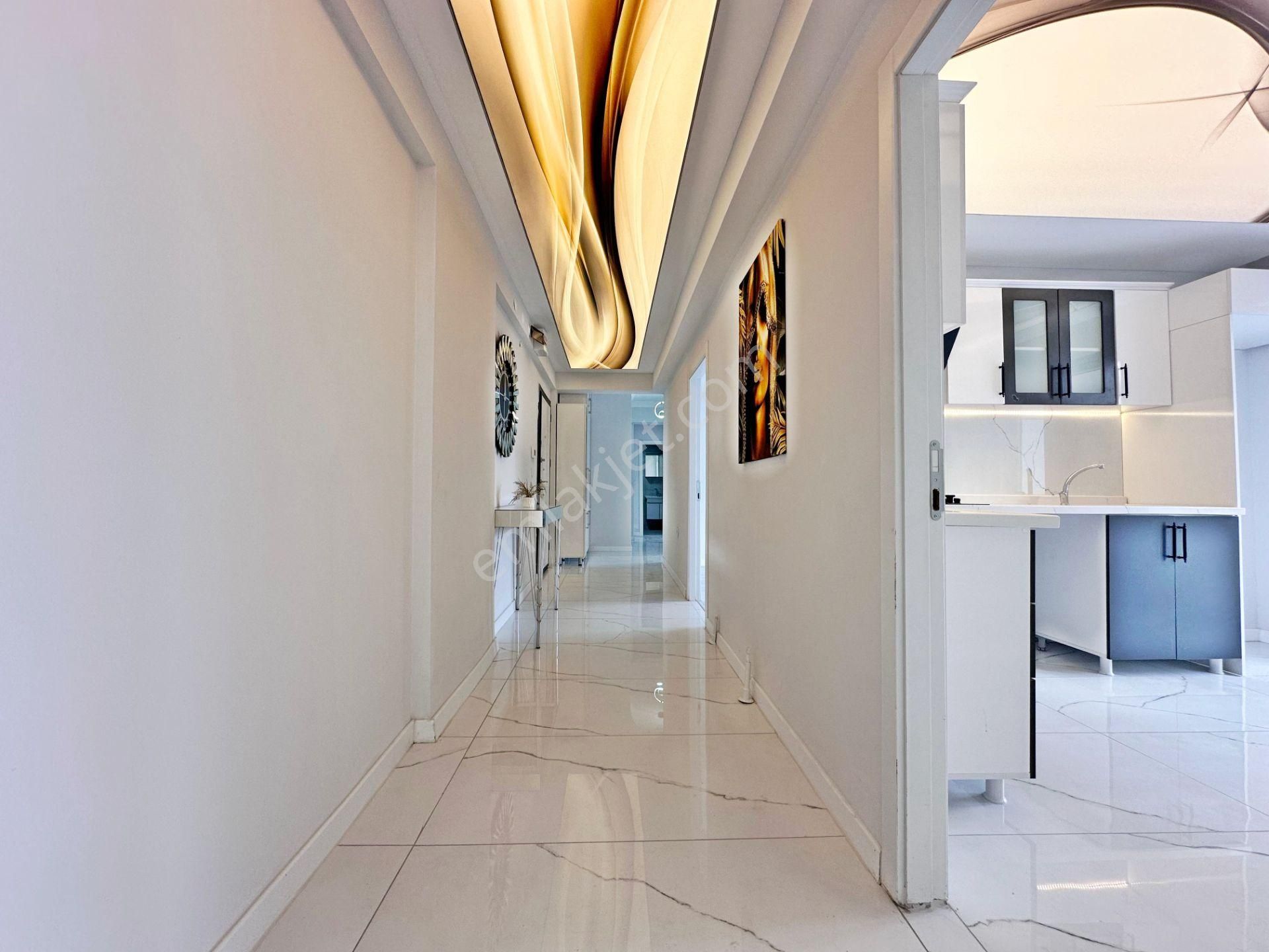 Keçiören'de Ön Cephede Ara Katta Sıfır Geniş 3+1 Daire - Görsel 19