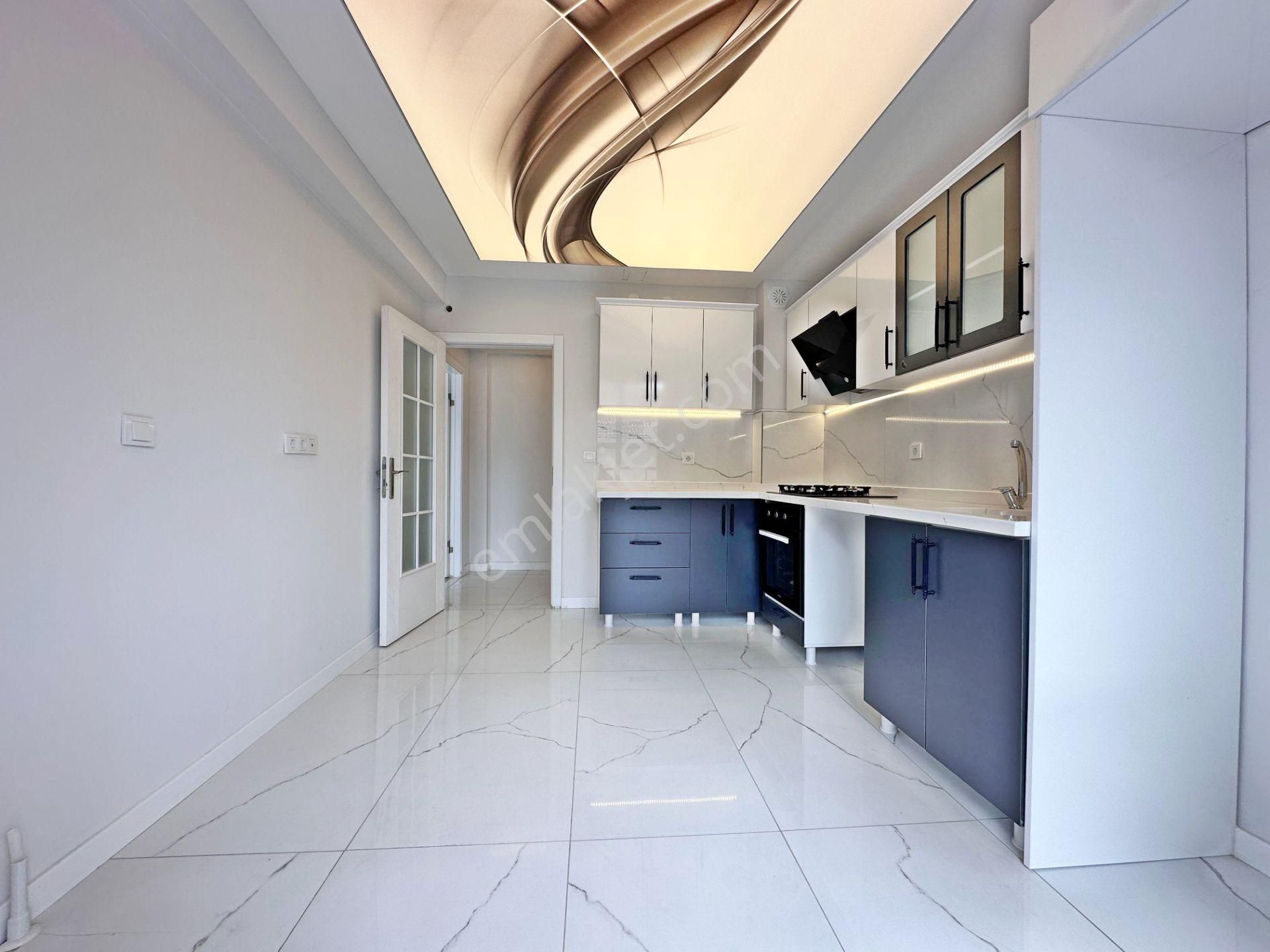 Keçiören'de Ön Cephede Ara Katta Sıfır Geniş 3+1 Daire - Görsel 7