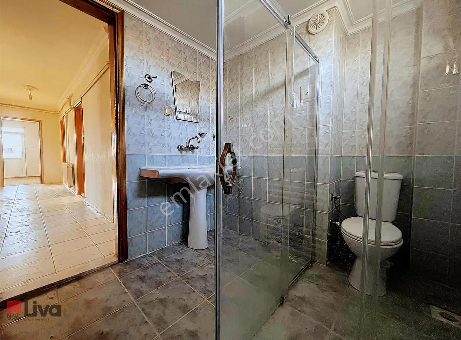 Liva'dan Plevne Mahallesinde Cadde Üzerinde 3+1 Satılık Daire - Görsel 29