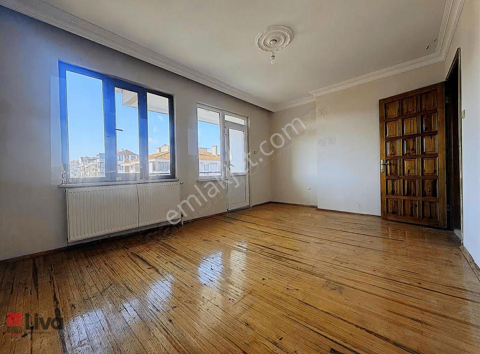 Liva'dan Plevne Mahallesinde Cadde Üzerinde 3+1 Satılık Daire - Görsel 18