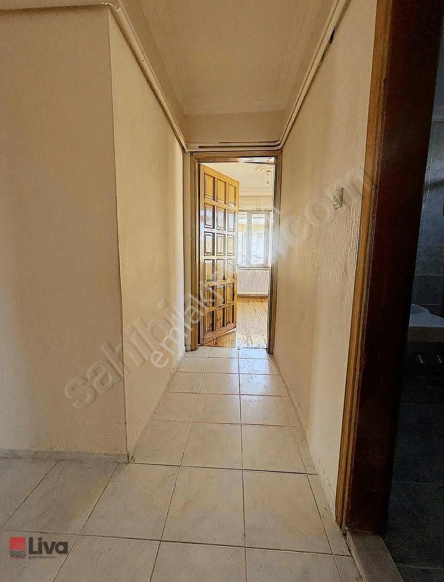 Liva'dan Plevne Mahallesinde Cadde Üzerinde 3+1 Satılık Daire - Görsel 12