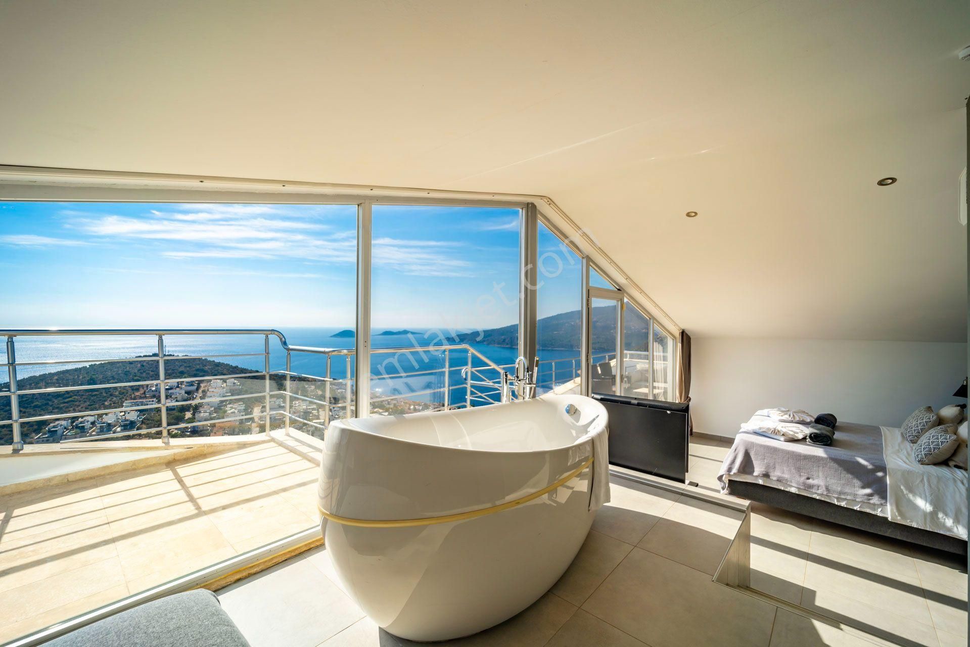 Kalkanda Muhteşem Deniz Manzaralı Modern Villa - Görsel 30