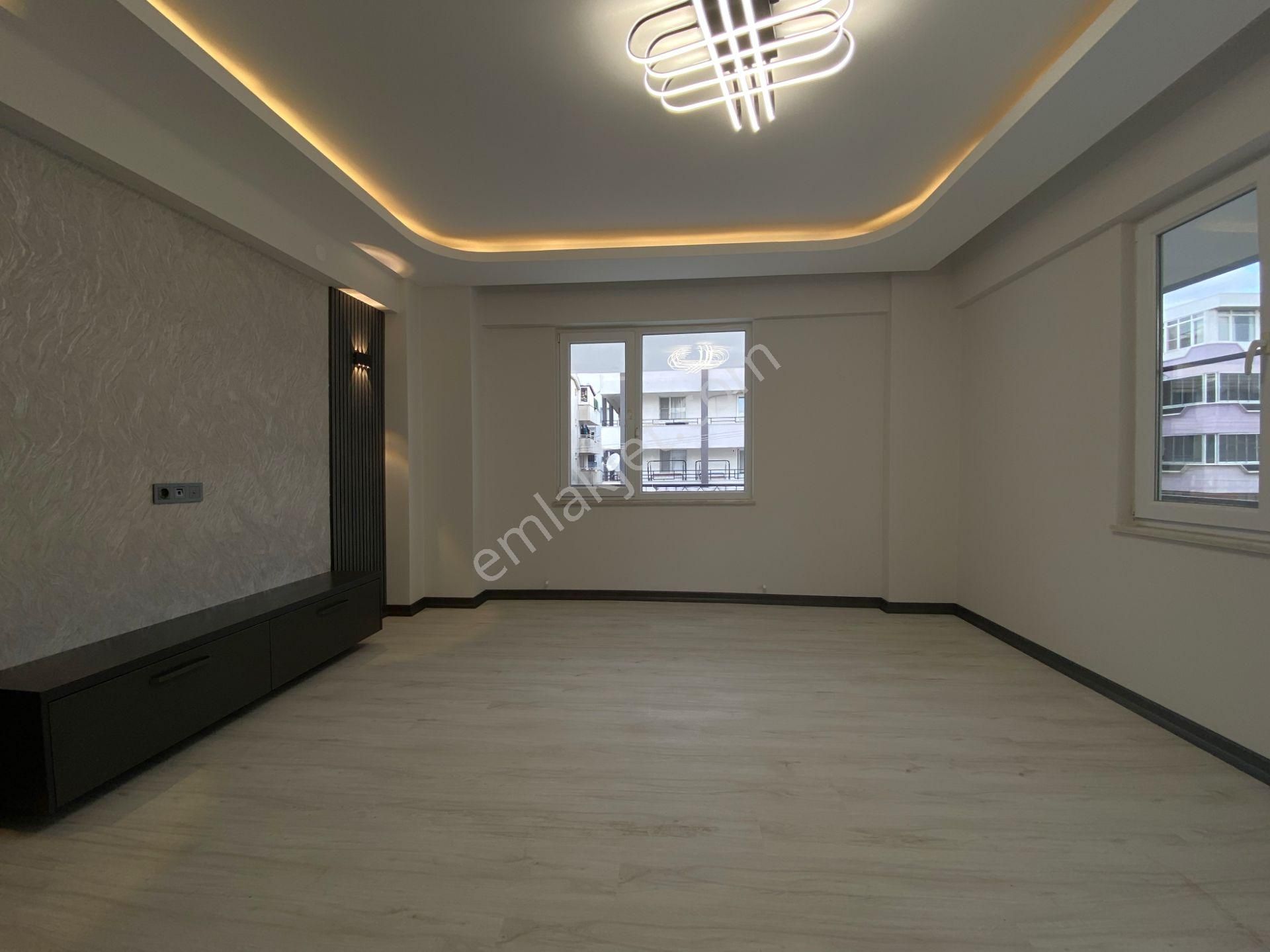▄jet Emlaktan Akçay Merkez'de Mükemmel Tasarımlı Geniş 2+1 Daire - Görsel 11