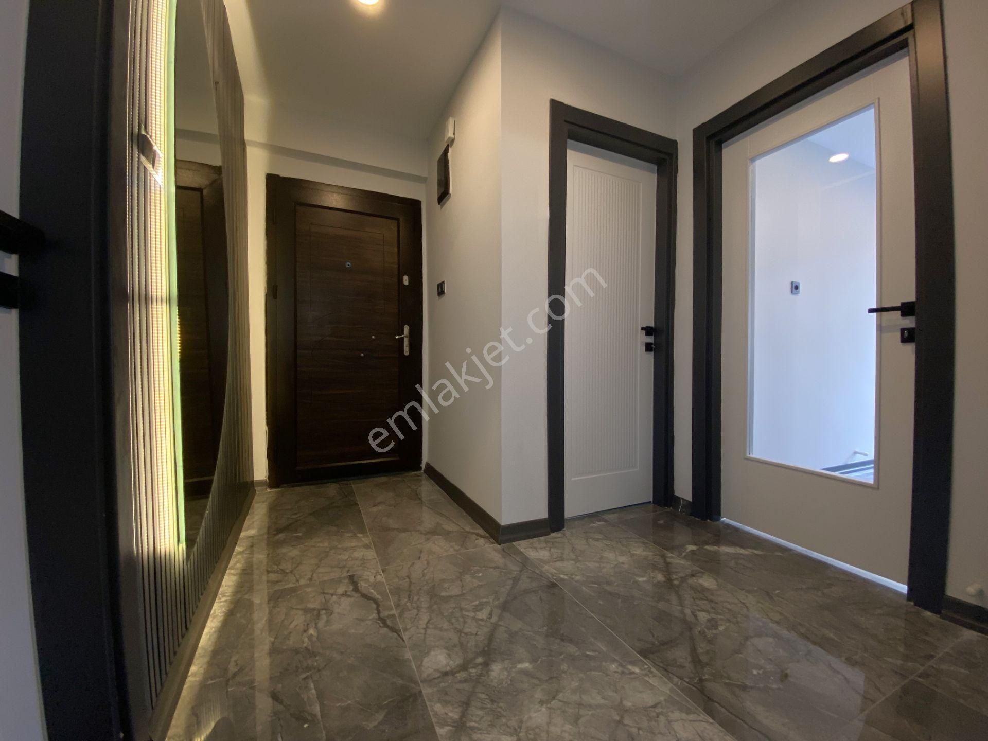 ▄jet Emlaktan Akçay Merkez'de Mükemmel Tasarımlı Geniş 2+1 Daire - Görsel 22