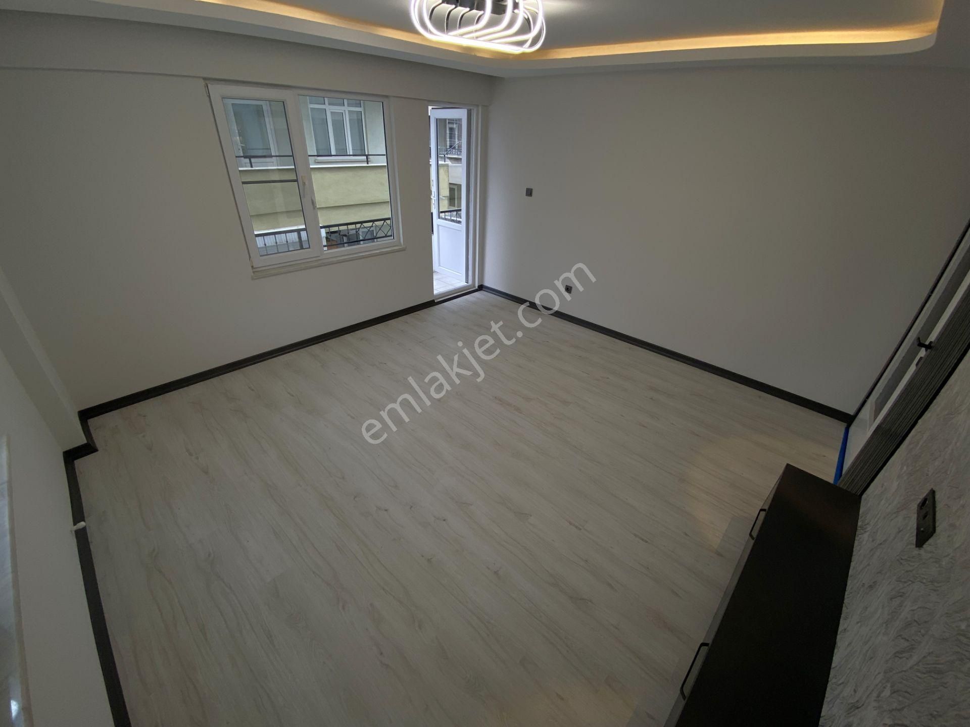 ▄jet Emlaktan Akçay Merkez'de Mükemmel Tasarımlı Geniş 2+1 Daire - Görsel 8