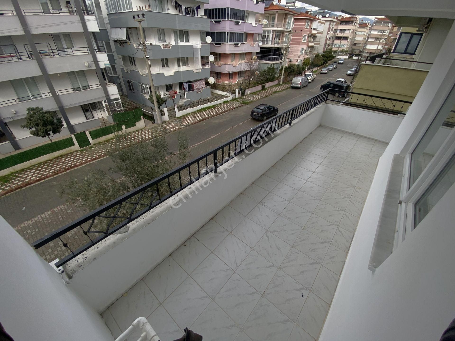 ▄jet Emlaktan Akçay Merkez'de Mükemmel Tasarımlı Geniş 2+1 Daire - Görsel 28